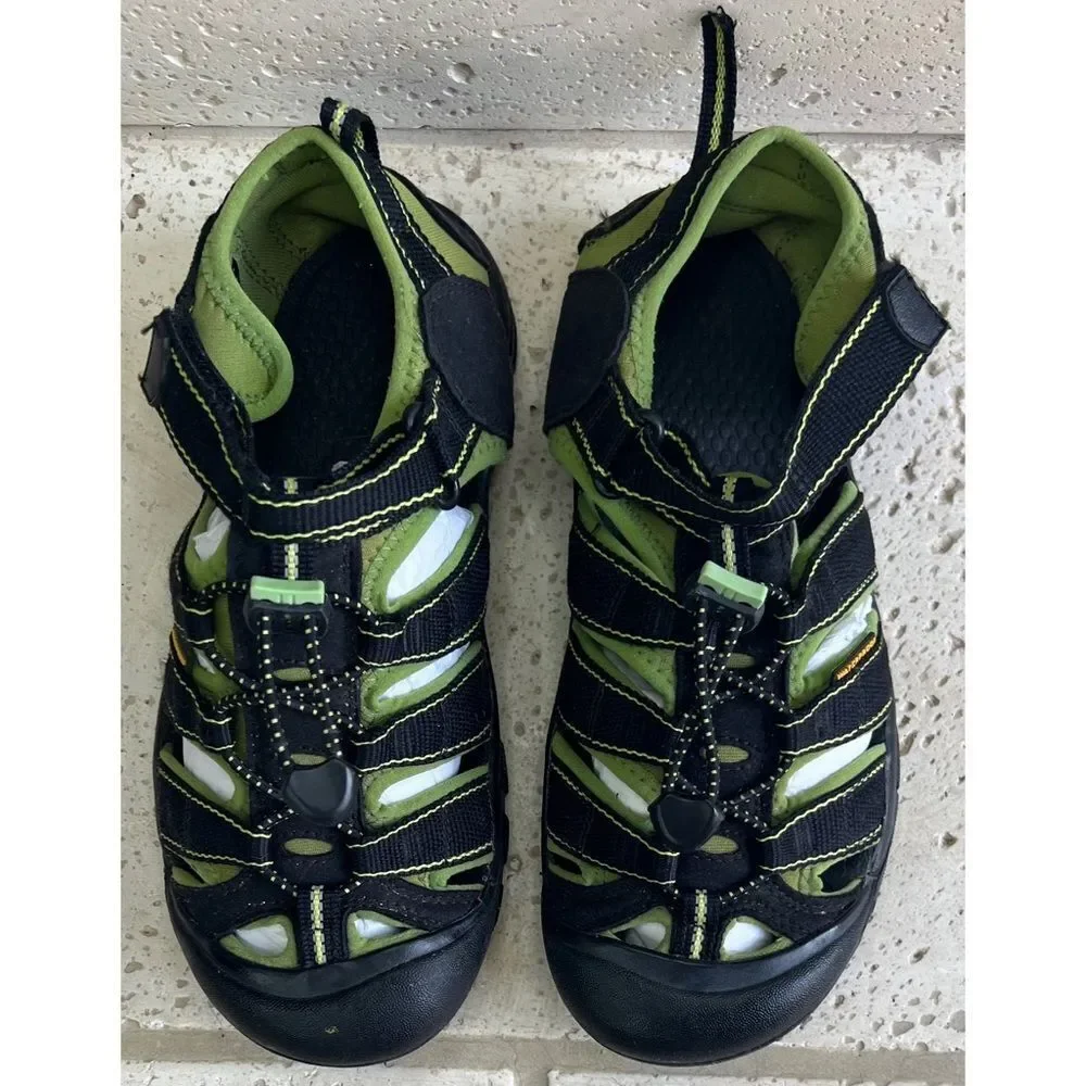 Keen NEWPORT H2 Youth Kids Black Lime Green Waterproof Sandals Size 5